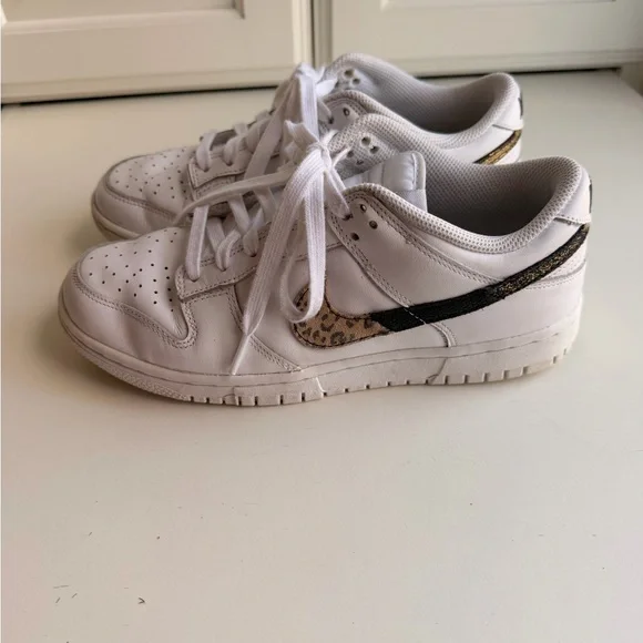 Nike Dunk Low SE Women's Sneakers - White and Leopard Print - Picture 5 of 5
